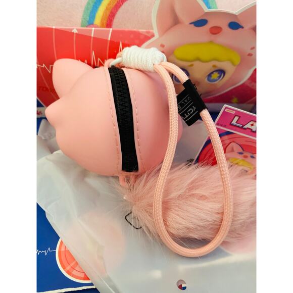 ToyCity x LAURA Animal Earphone Pack Blind Box “Fox” - Picture 3 of 3